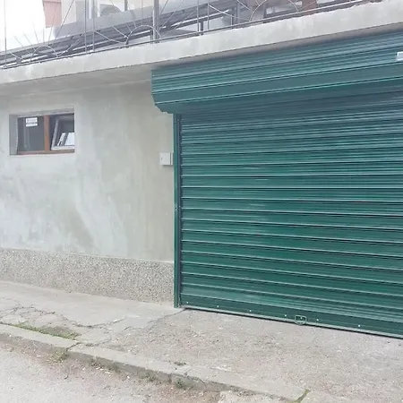 Daire Iv With A Private Garage Tırnova