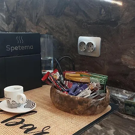 Apartman Iv With A Private Garage