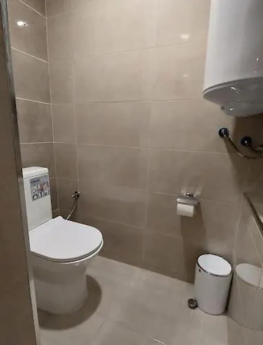 Iv With A Private Garage Appartamento